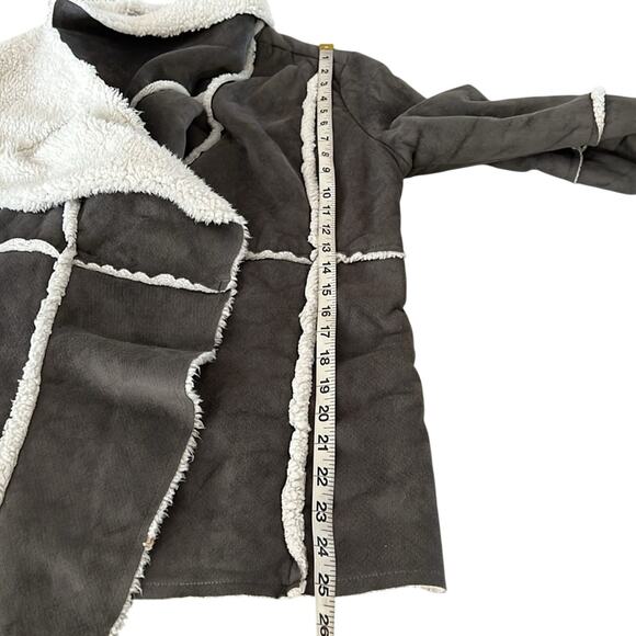 Women’s Gray Faux Suede Sherpa Jacket Fall Winter Coat Cute Fuzzy Cozy Size S - Picture 9 of 9